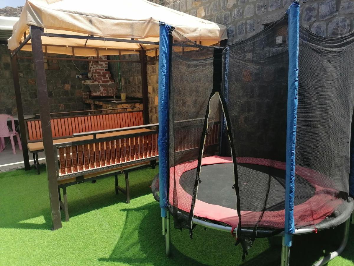 Bayt Alhagar Residance بيت الحجر للضيافة الجبل الأخضر Villa Hayl Yaman Exterior foto